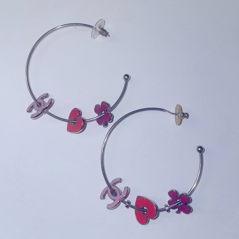 CHANEL authentic vintage hoop earrings